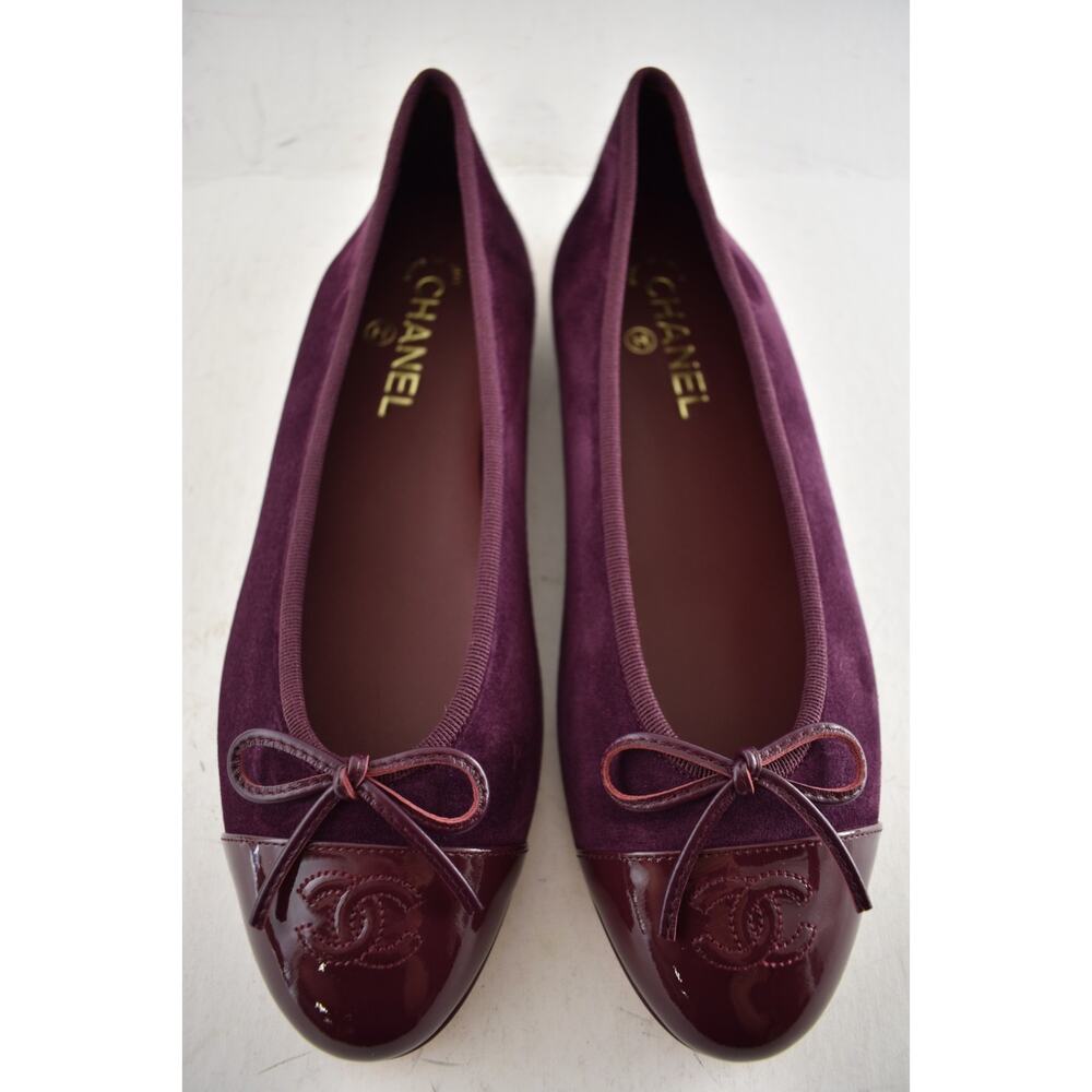 Chanel 26A Burgundy Red Purple Suede Patent CC Logo Ballet Ballerina Flat 39.5 - Picture 13 of 16
